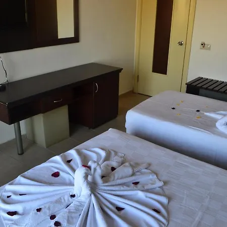 Club Park Marina Otel 3*